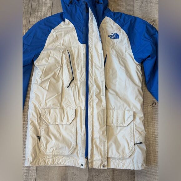 The North Face 2-in-1 Men’s Jacket - Picture 4 of 7